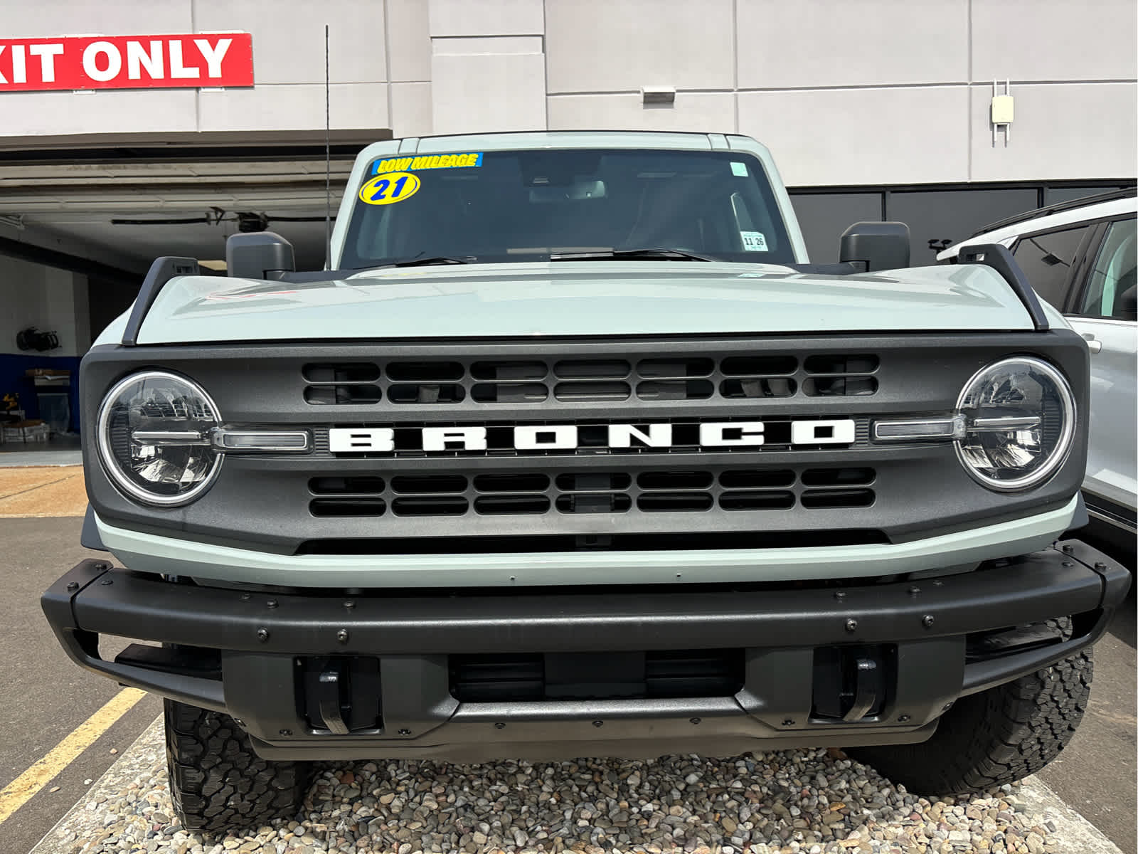 2021 Ford Bronco Black Diamond photo 4