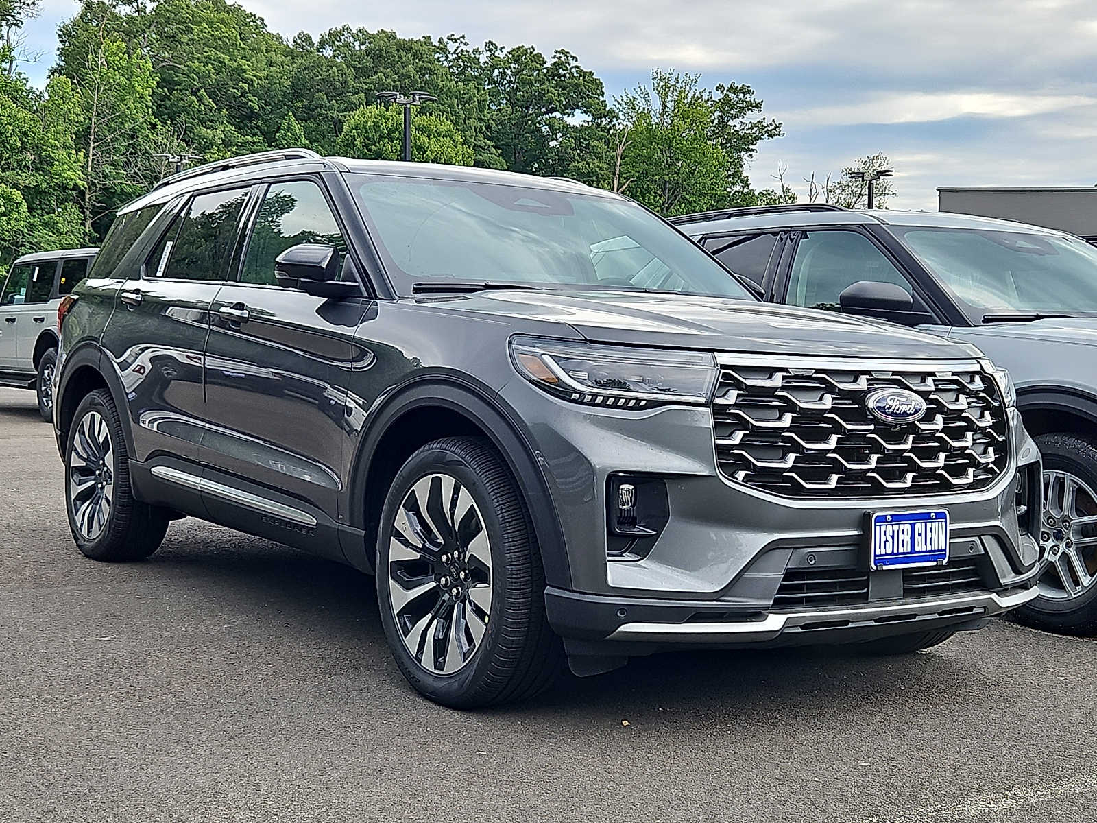 2026 Ford Explorer Platinum SUV