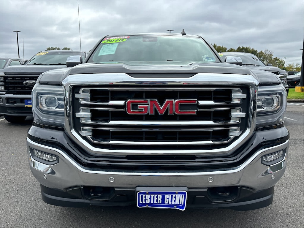 Used 2018 GMC Sierra 1500 SLT 4WD Crew Cab 143.5 Truck Crew Cab