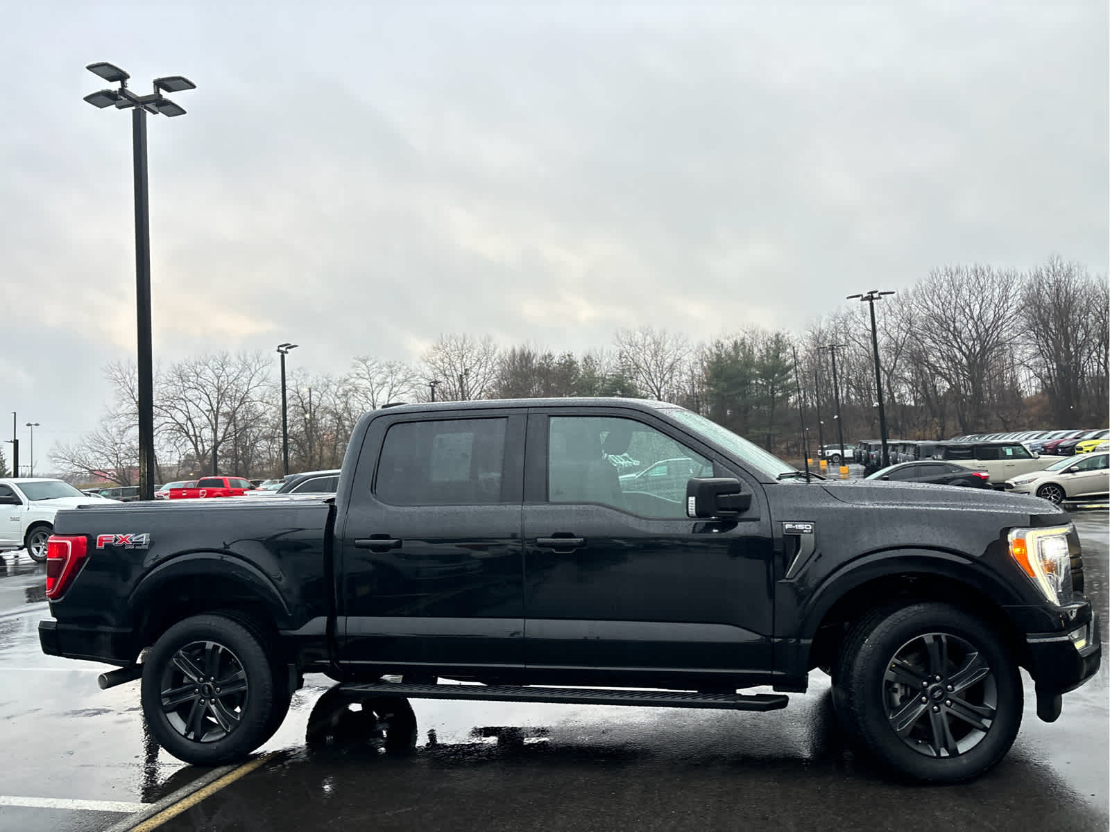 2023 Ford F-150 XLT photo 3