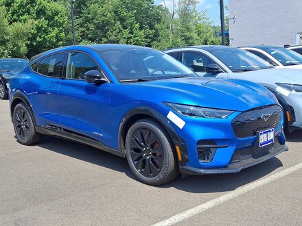 2025 Ford Mustang Mach-E Premium AWD