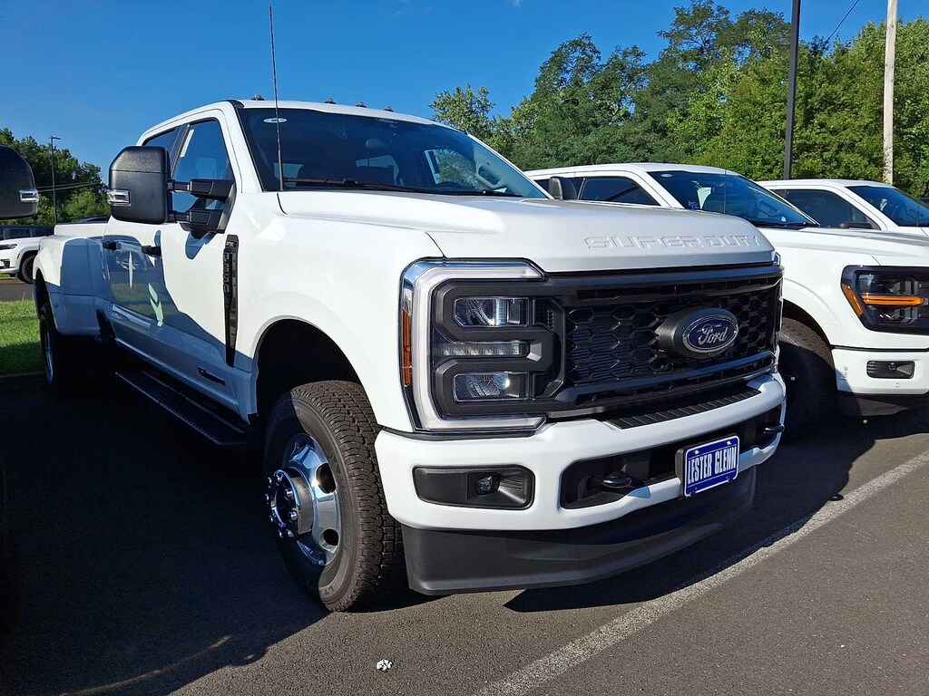 New 2026 Ford Super Duty F-350 DRW XL 4WD Crew Cab 8 Box 4WD Crew Cab 8 Box