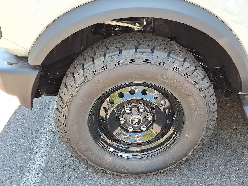New 2026 Ford Bronco Outer Banks 4x4