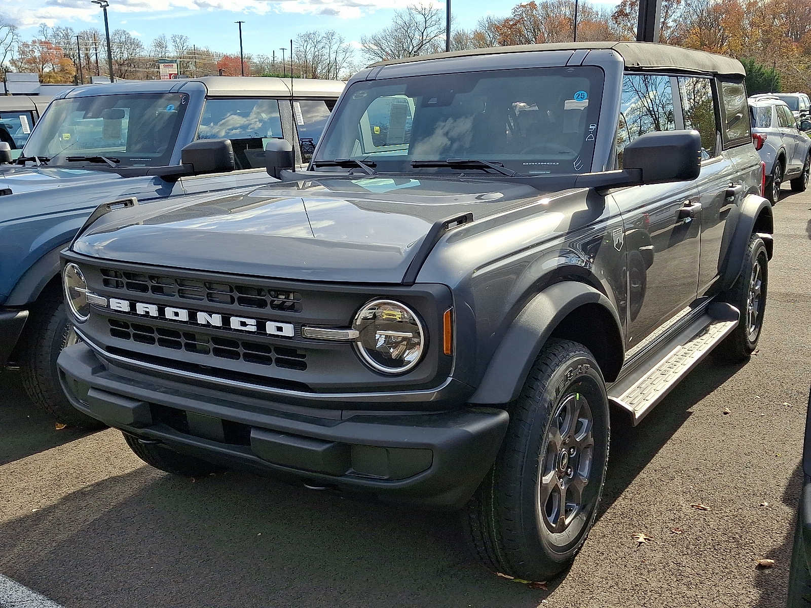 2025 Ford Bronco 4-Door Big Bend's photo
