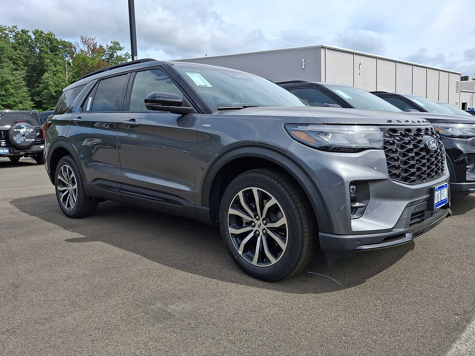 2027 Ford Explorer ST-LINE