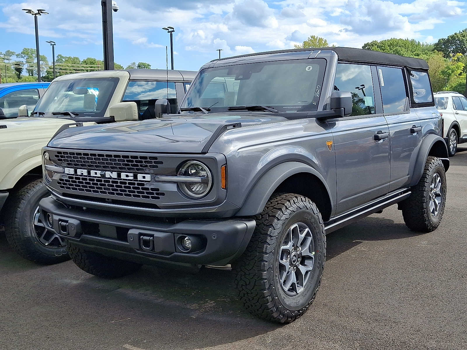 2025 Ford Bronco Badlands