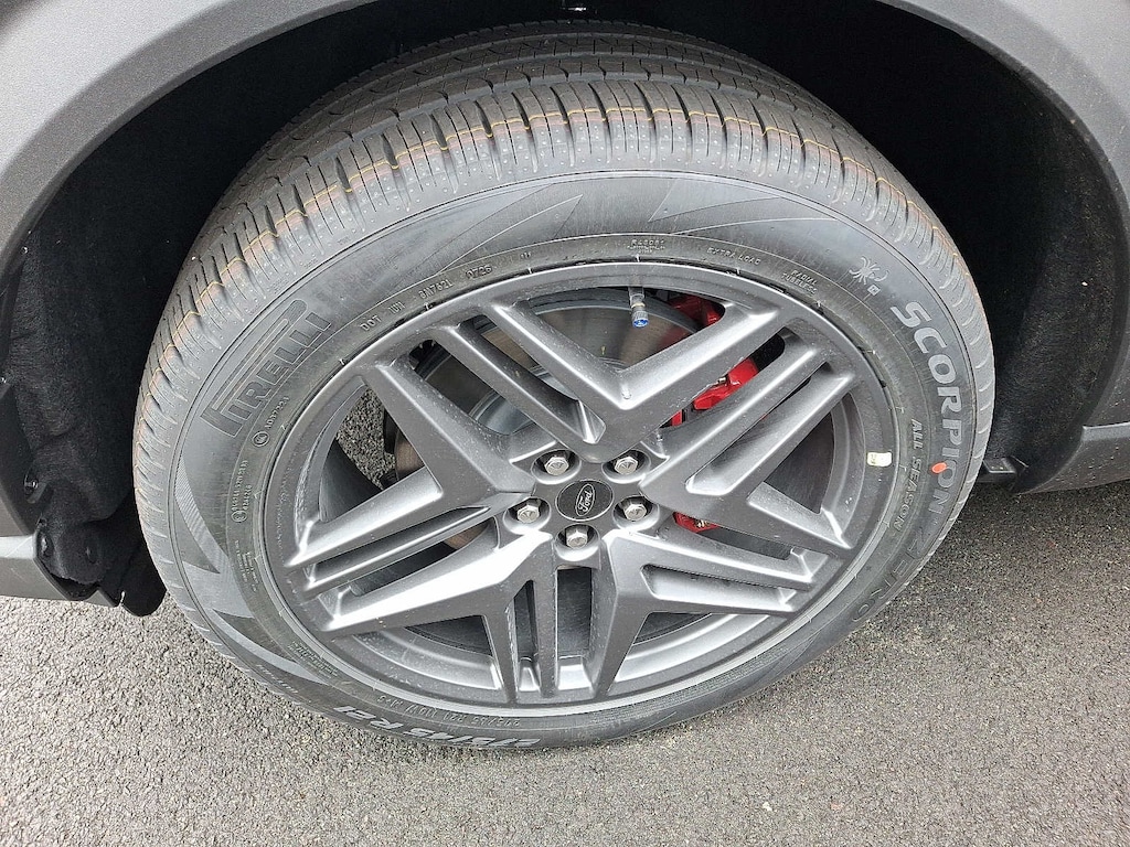 New 2026 Ford Explorer ST-Line 4WD