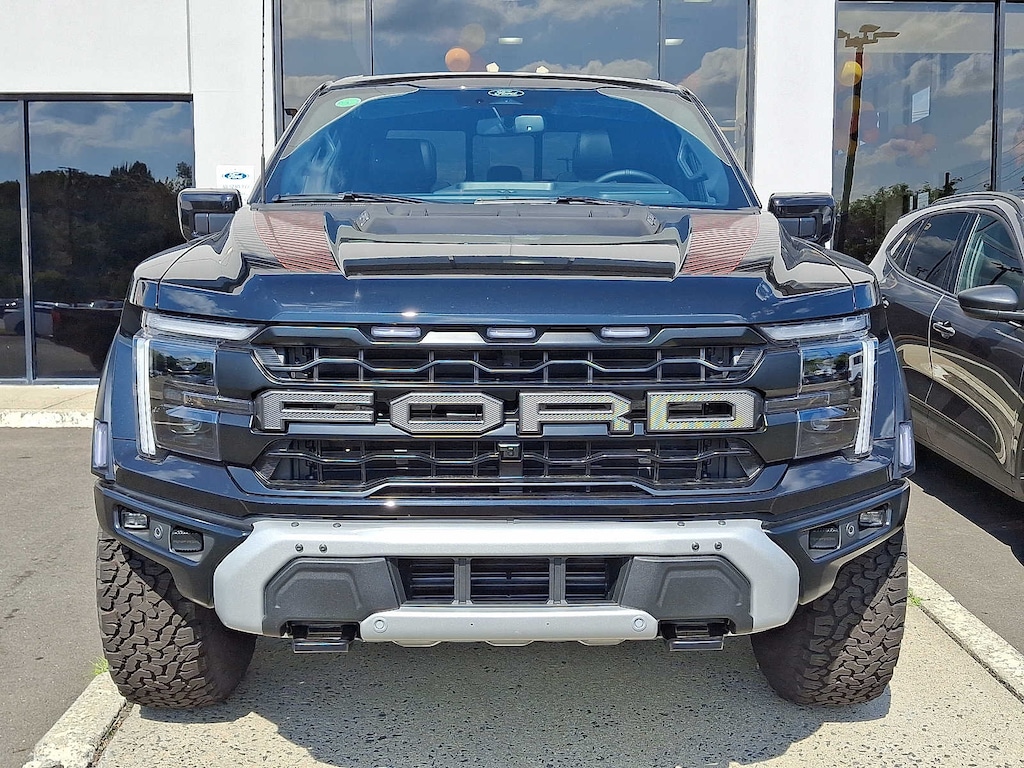 New 2025 Ford F-150 Raptor 4WD Supercrew 5.5 Box 4WD SuperCrew 5.5 Box