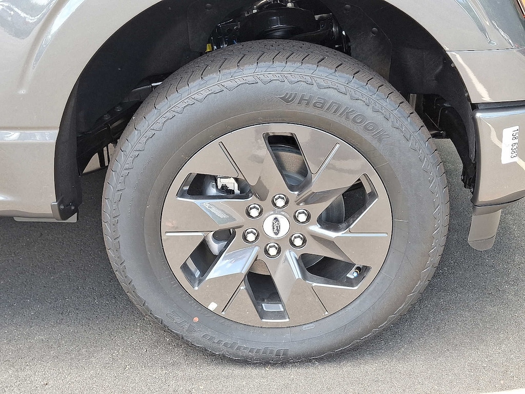 New 2025 Ford F-150 STX 4WD Supercrew 5.5 Box 4WD SuperCrew 5.5 Box