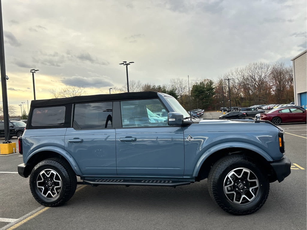 Certified 2023 Ford Bronco Outer Banks 4x4