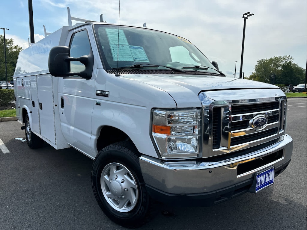 Used 2016 Ford E-350 Cutaway E-350 Super Duty 138 SRW E-350 Super Duty 138 SRW