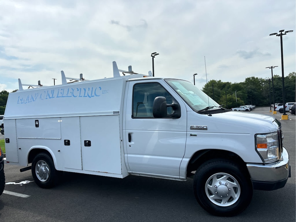 Used 2016 Ford E-350 Cutaway E-350 Super Duty 138 SRW E-350 Super Duty 138 SRW