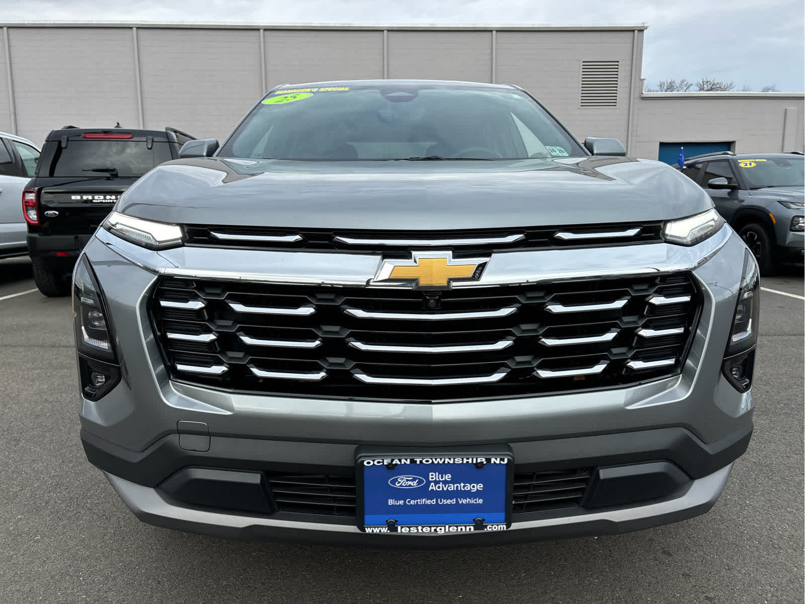 2025 Chevrolet Equinox LT photo 4