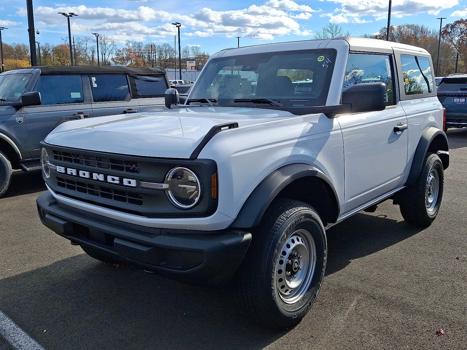 2025 Ford Bronco 2-Door Base's photo