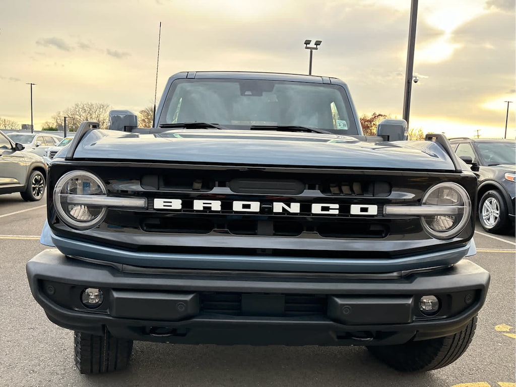 Certified 2023 Ford Bronco Outer Banks 4x4