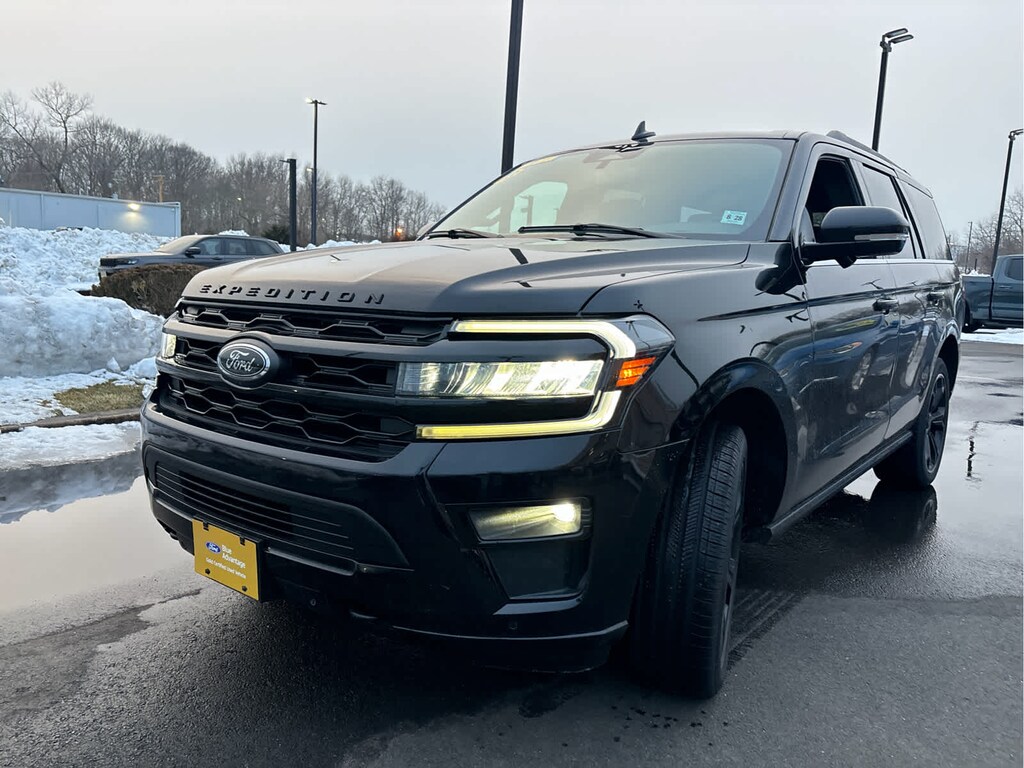 Used 2023 Ford Expedition Limited 4x4