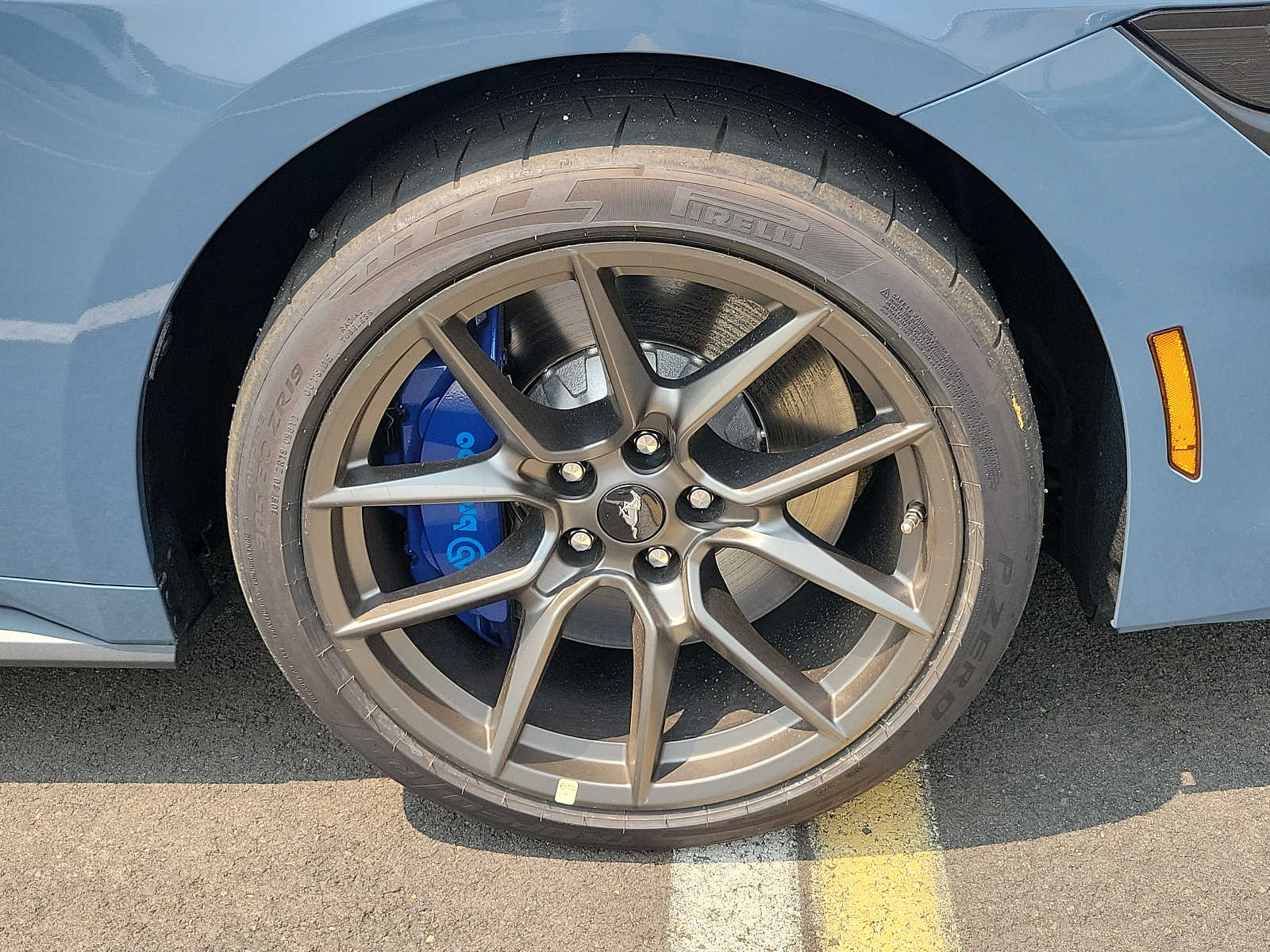 2024 Ford Mustang Dark Horse photo 4