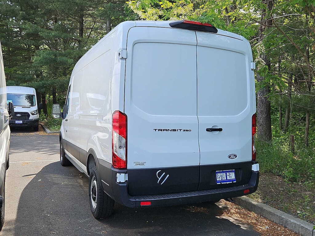 New 2026 Ford Transit Cargo Van Cargo Van T-250 148 Med Rf 9150 GVWR RWD