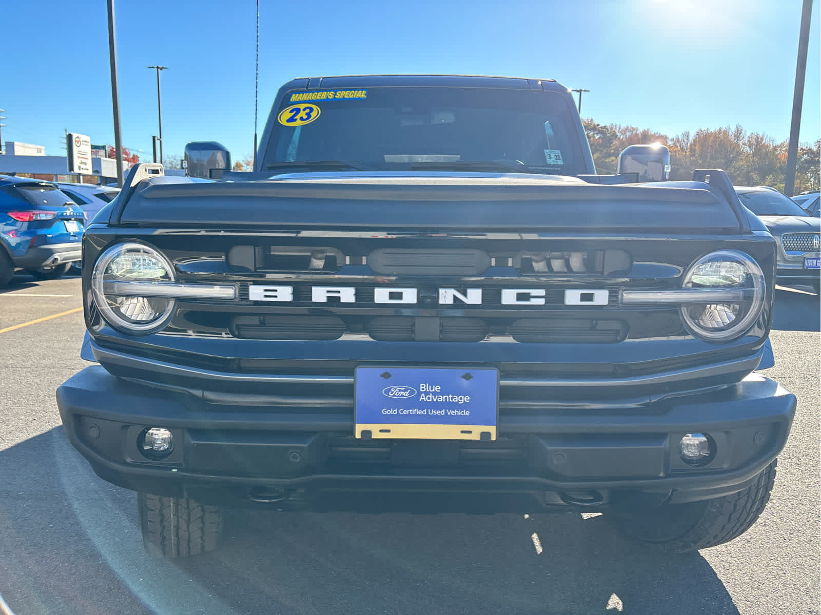 2023 Ford Bronco Outer Banks photo 2