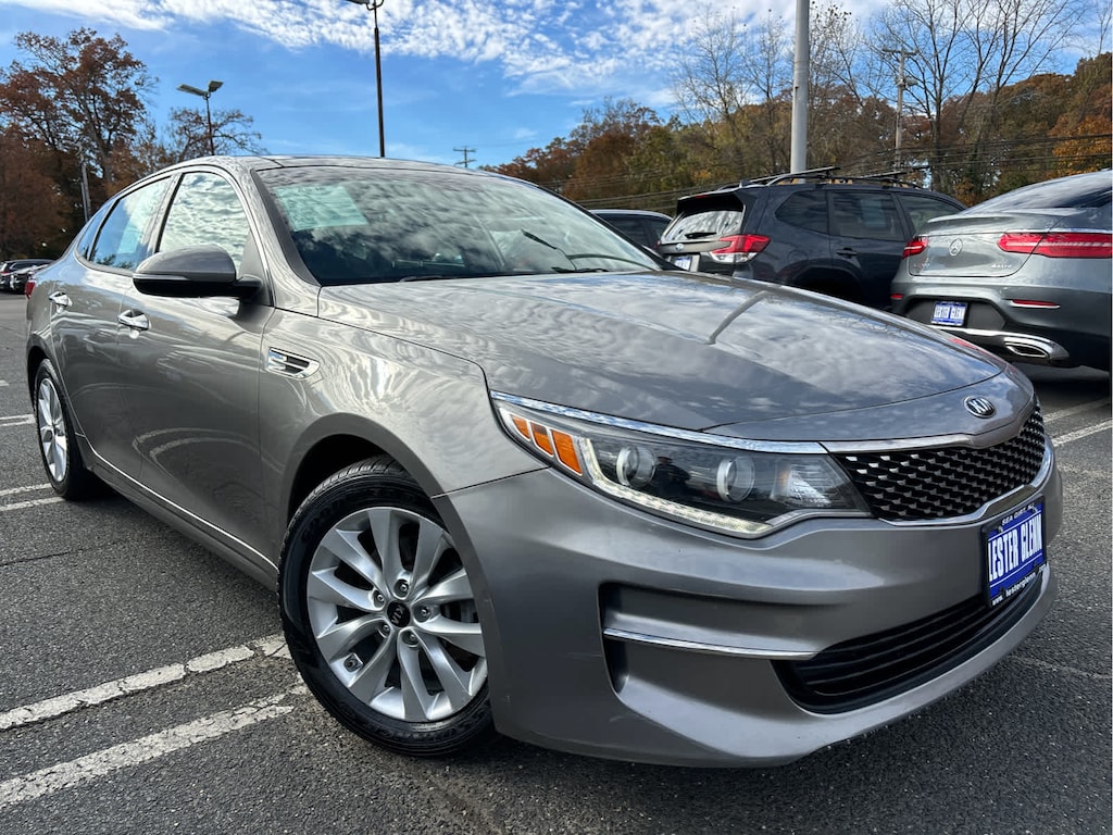Used 2017 Kia Optima EX Auto