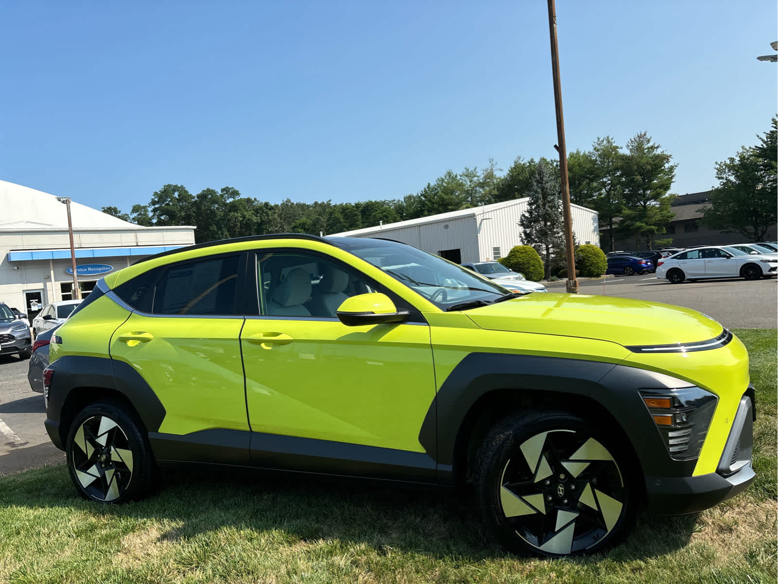 2024 Hyundai Kona Limited photo 3