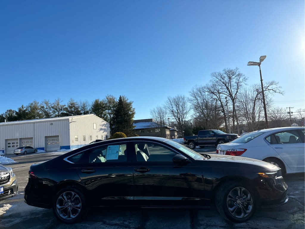 Used 2025 Honda Accord Hybrid EX-L Sedan