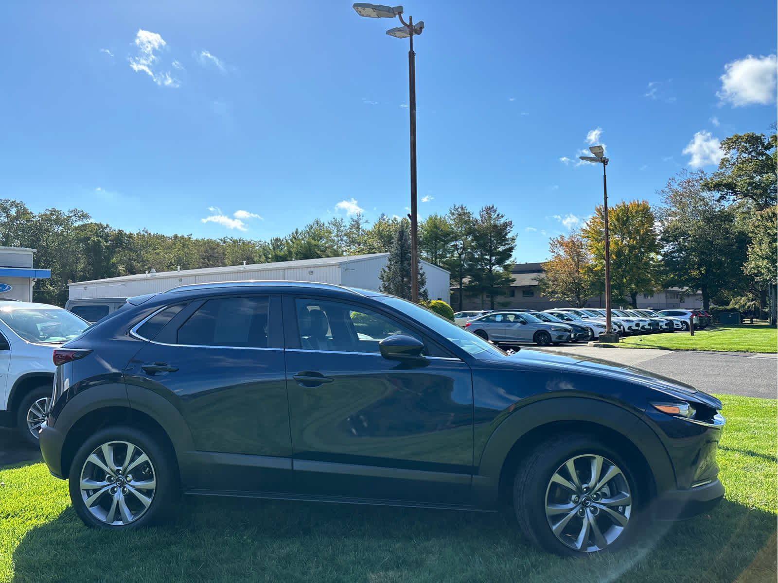 2023 Mazda CX-30 2.5 Select photo 3