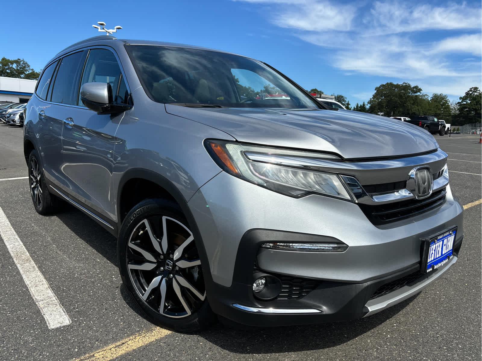 2019 Honda Pilot Elite photo 2