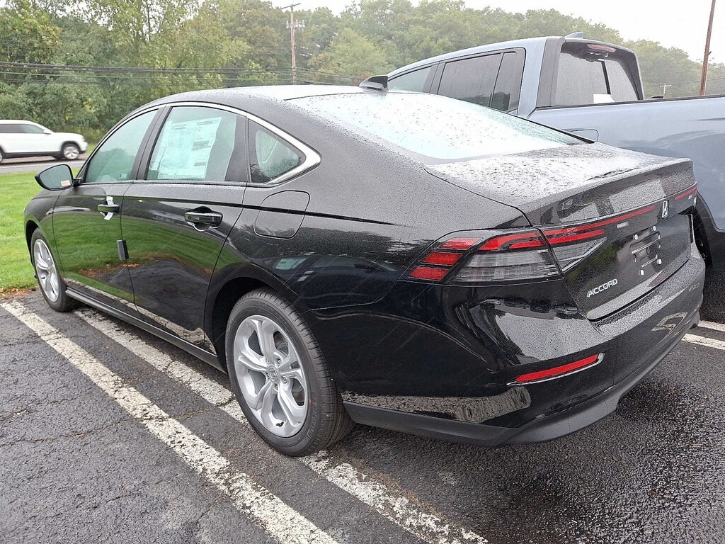 New 2025 Honda Accord LX CVT