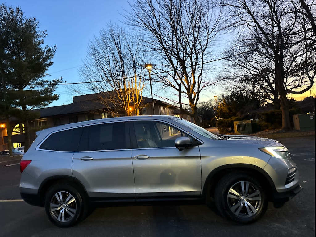 Certified 2017 Honda Pilot EX-L AWD