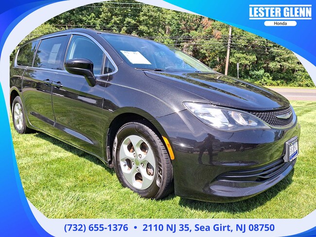 2017 Chrysler Pacifica LX FWD