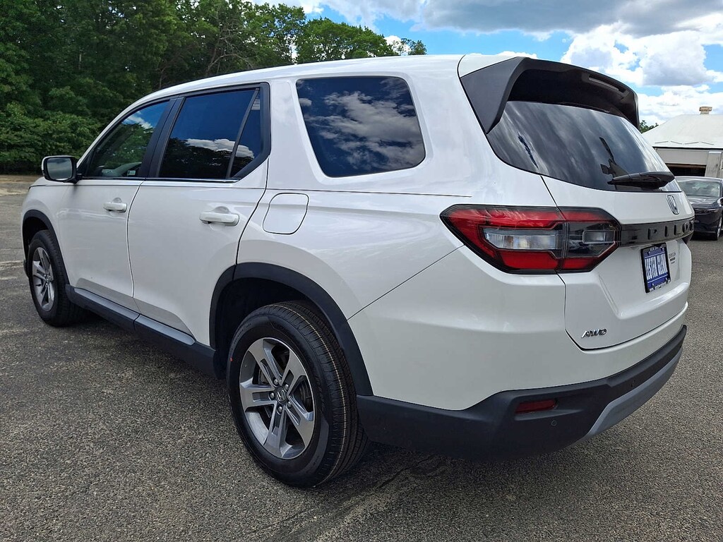 Certified 2023 Honda Pilot EX-L 8 Passenger AWD