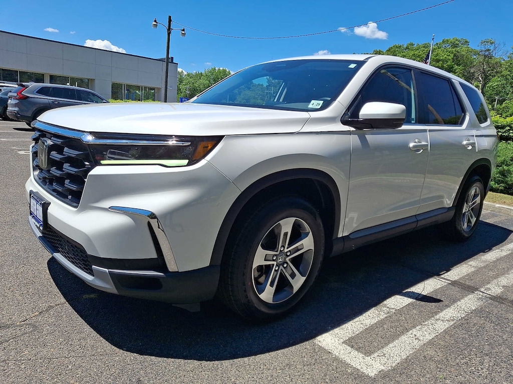 Certified 2024 Honda Pilot EX-L 7 Passenger AWD