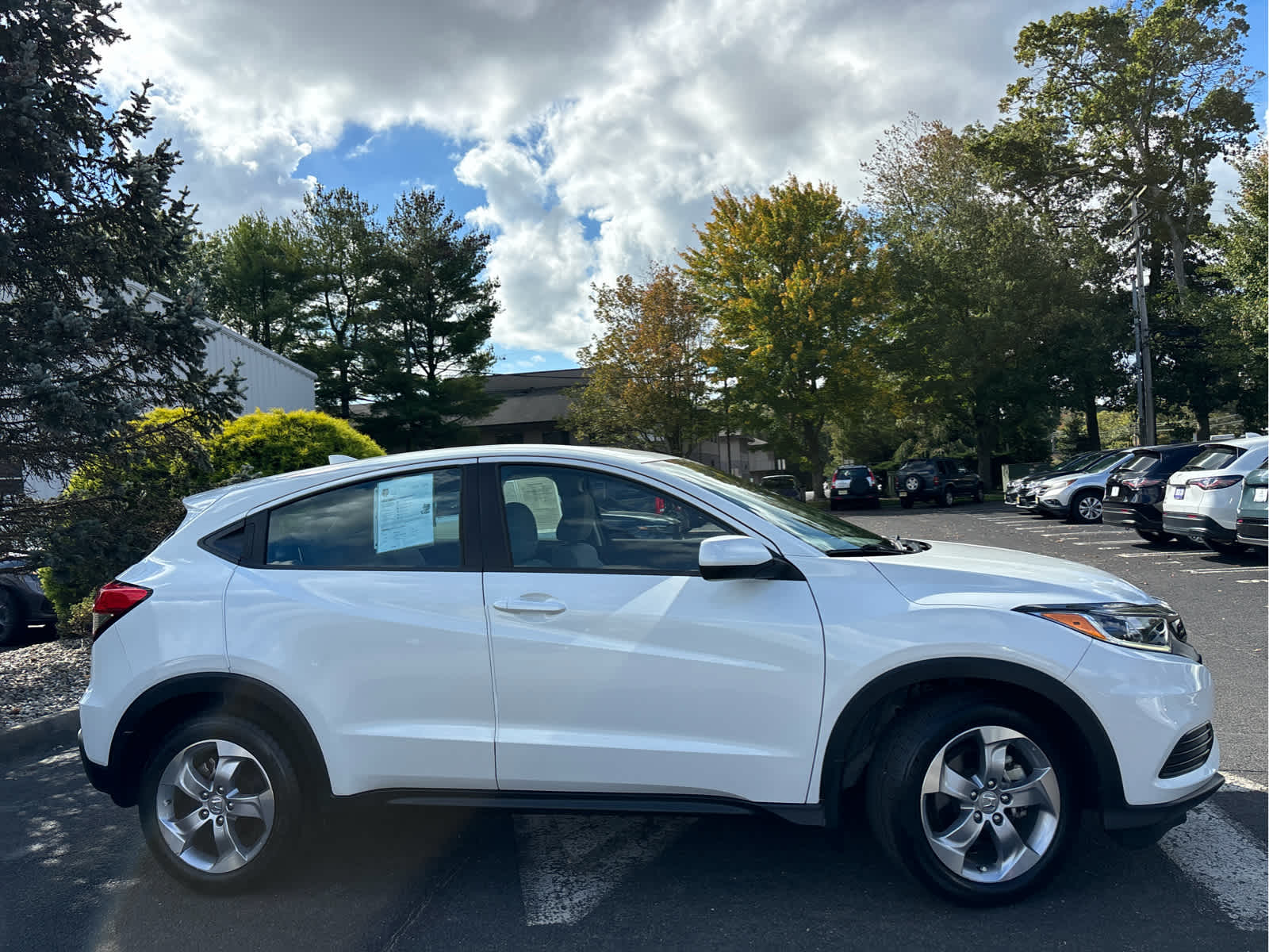 2022 Honda HR-V LX 2WD photo 3