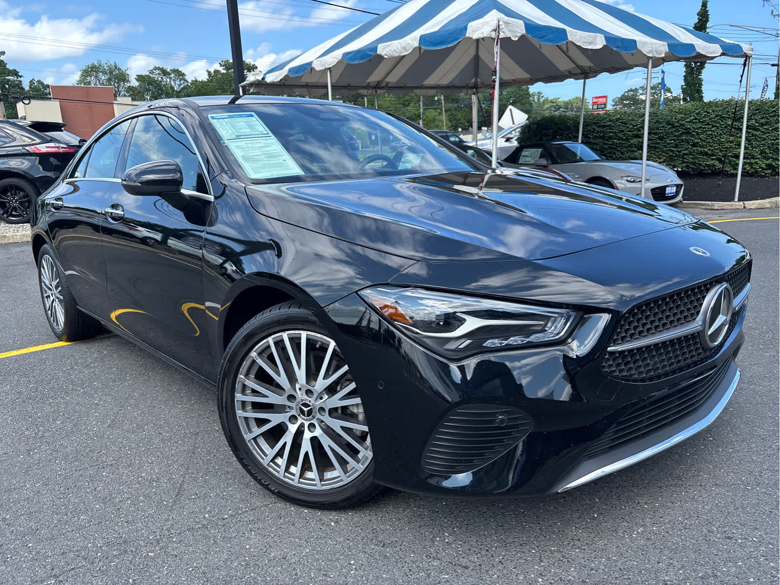 2025 Mercedes Benz CLA 250 4MATIC photo 2