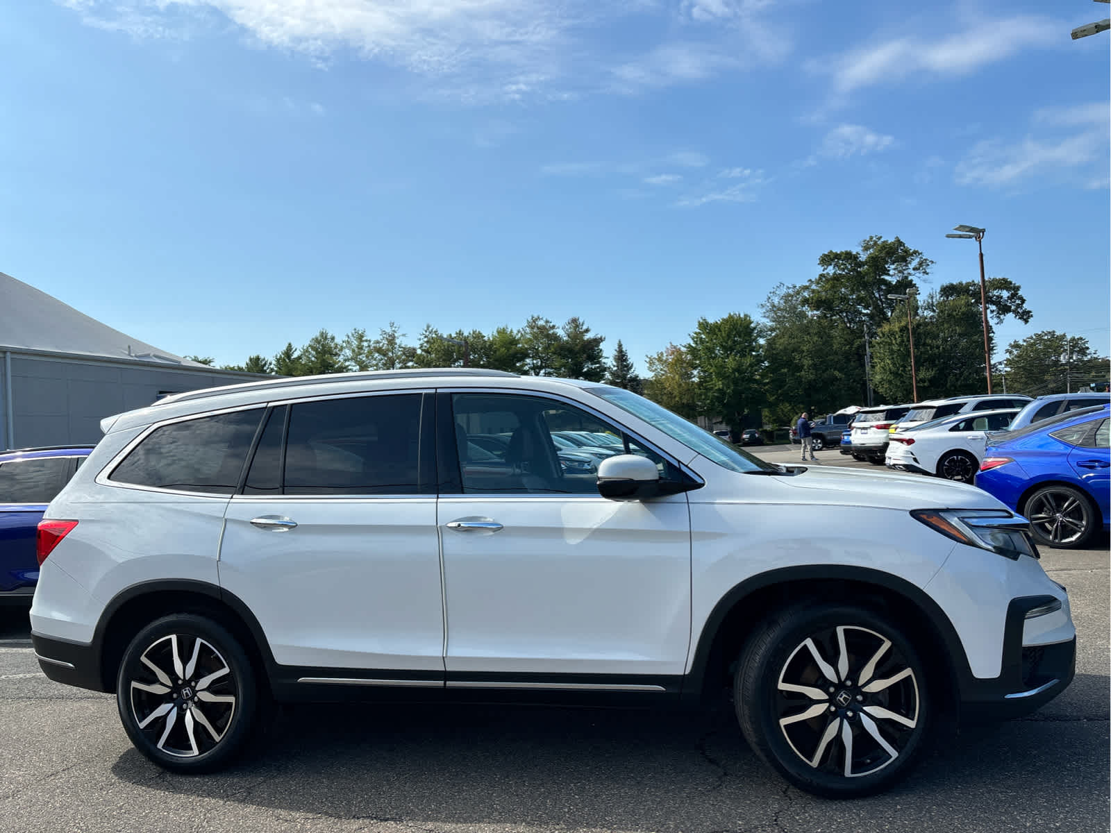 2022 Honda Pilot Touring photo 3