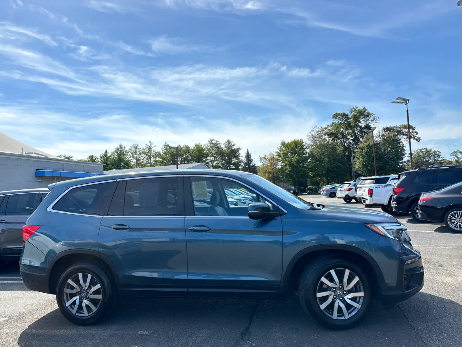 2020 Honda Pilot EX-L photo 2
