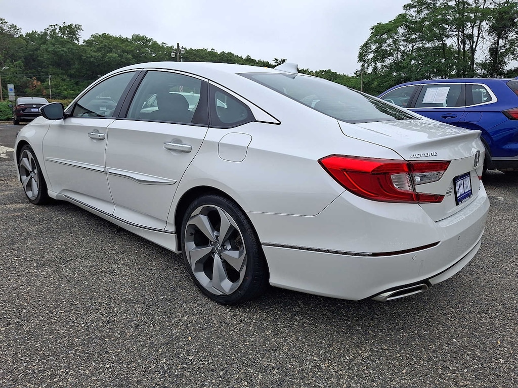 Used 2018 Honda Accord Touring 2.0T Auto