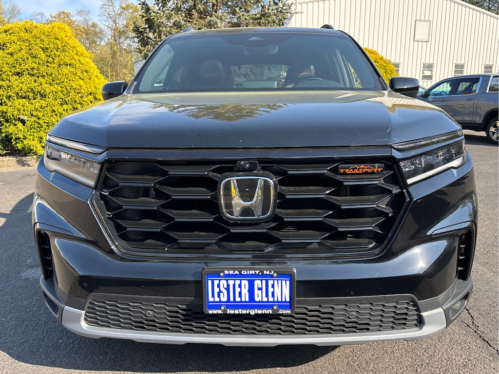 Used 2024 Honda Pilot TrailSport AWD