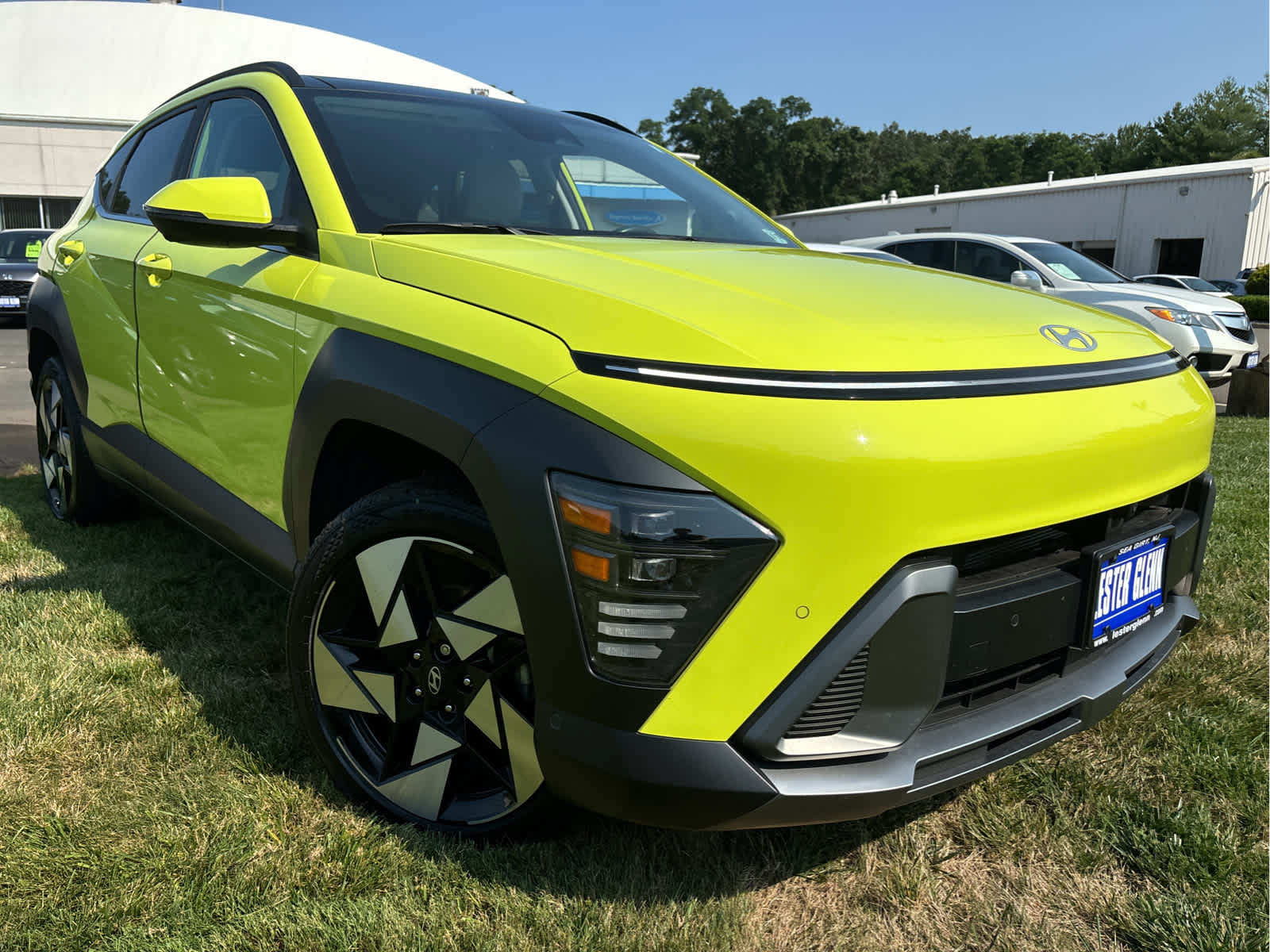 2024 Hyundai Kona Limited photo 2