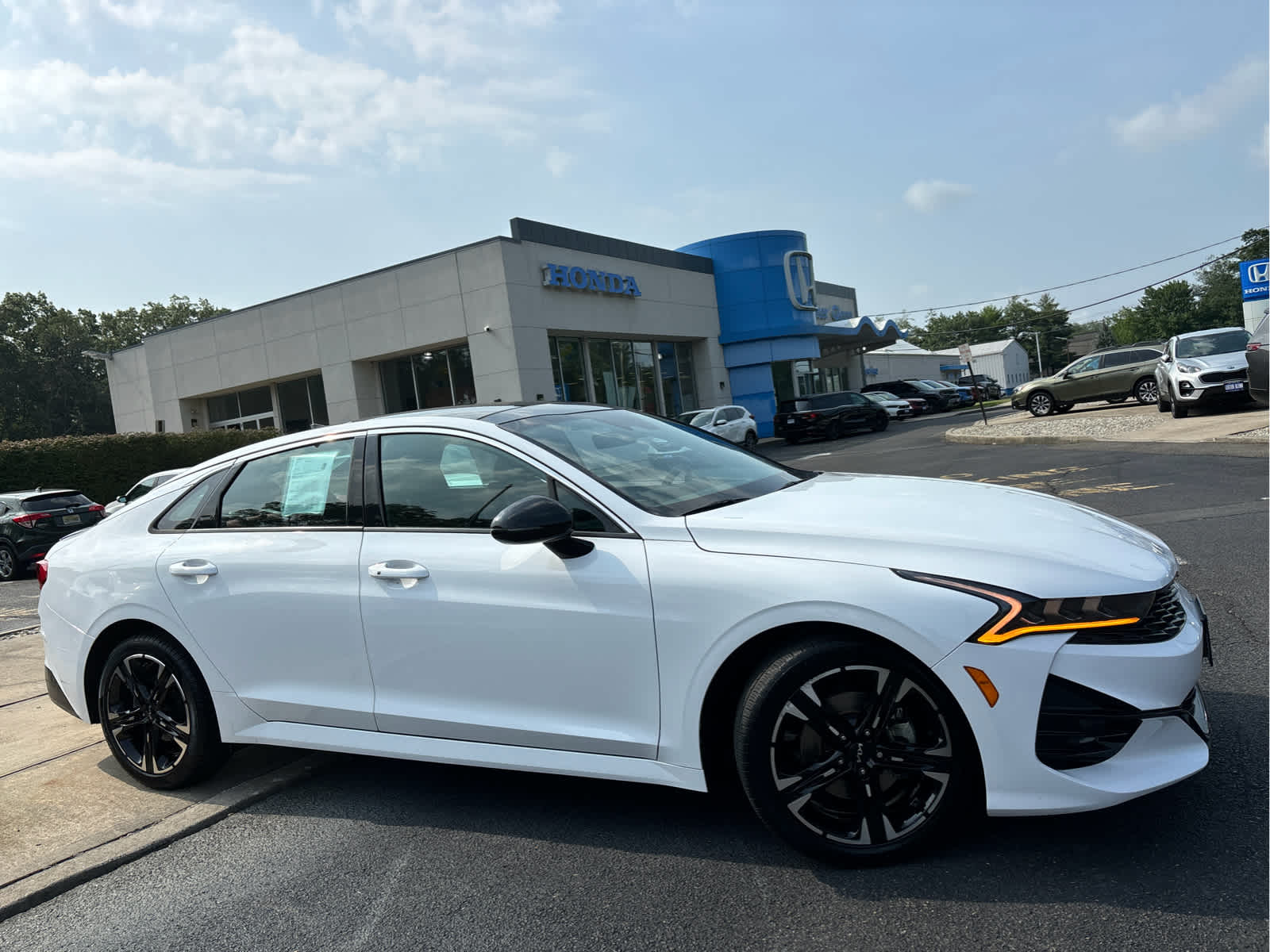 2023 Kia K5 GT-Line photo 3