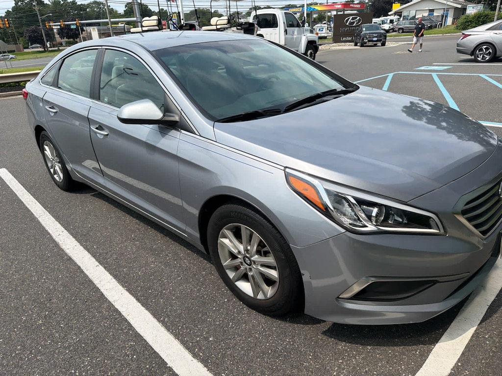 Used 2017 Hyundai Sonata w/PZEV Sedan