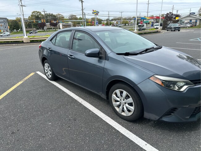 2015 Toyota Corolla LE Sedan