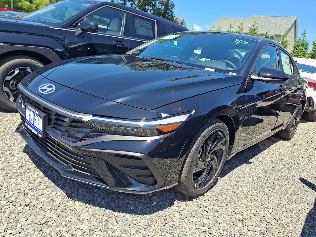 New 2026 Hyundai Elantra SEL Sport Sedan