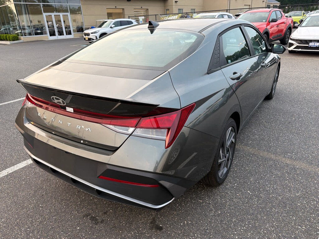 Certified 2025 Hyundai Elantra SEL Sport Sedan