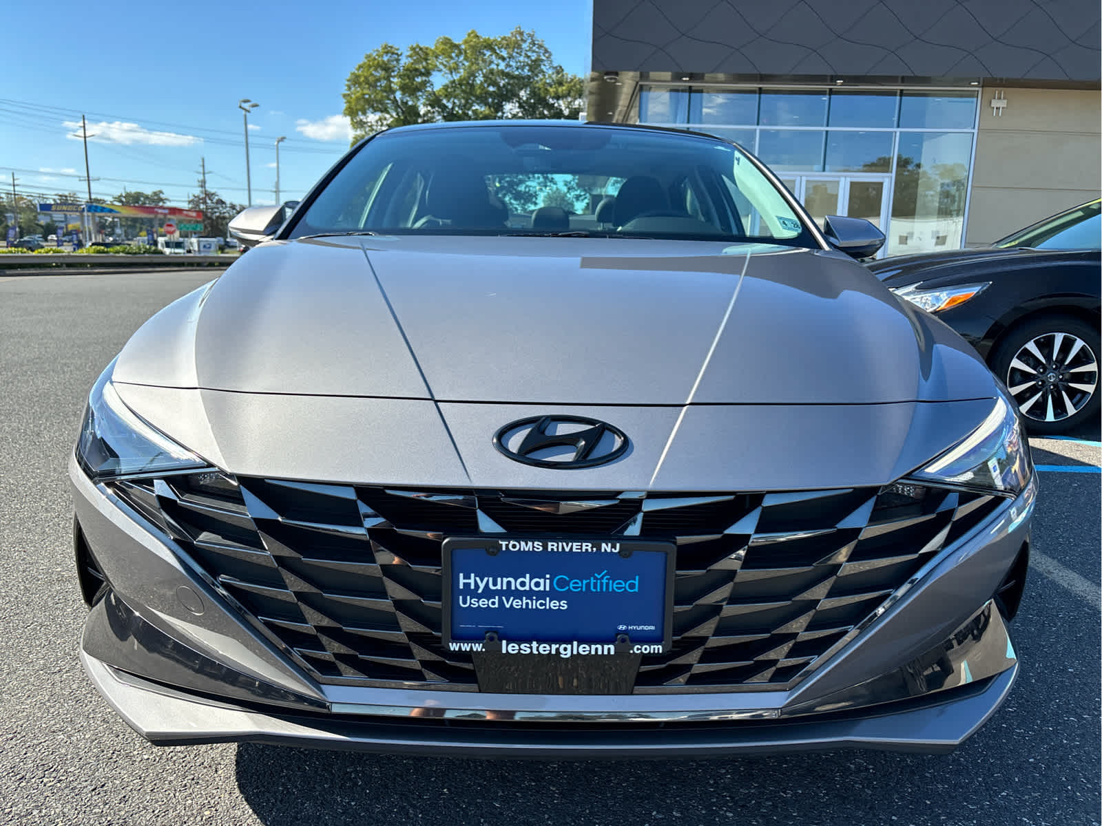2023 Hyundai Elantra Limited photo 2