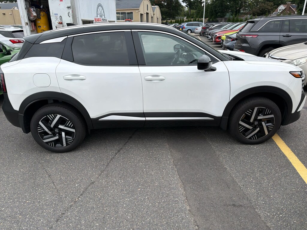 Used 2026 Nissan Kicks SV SUV