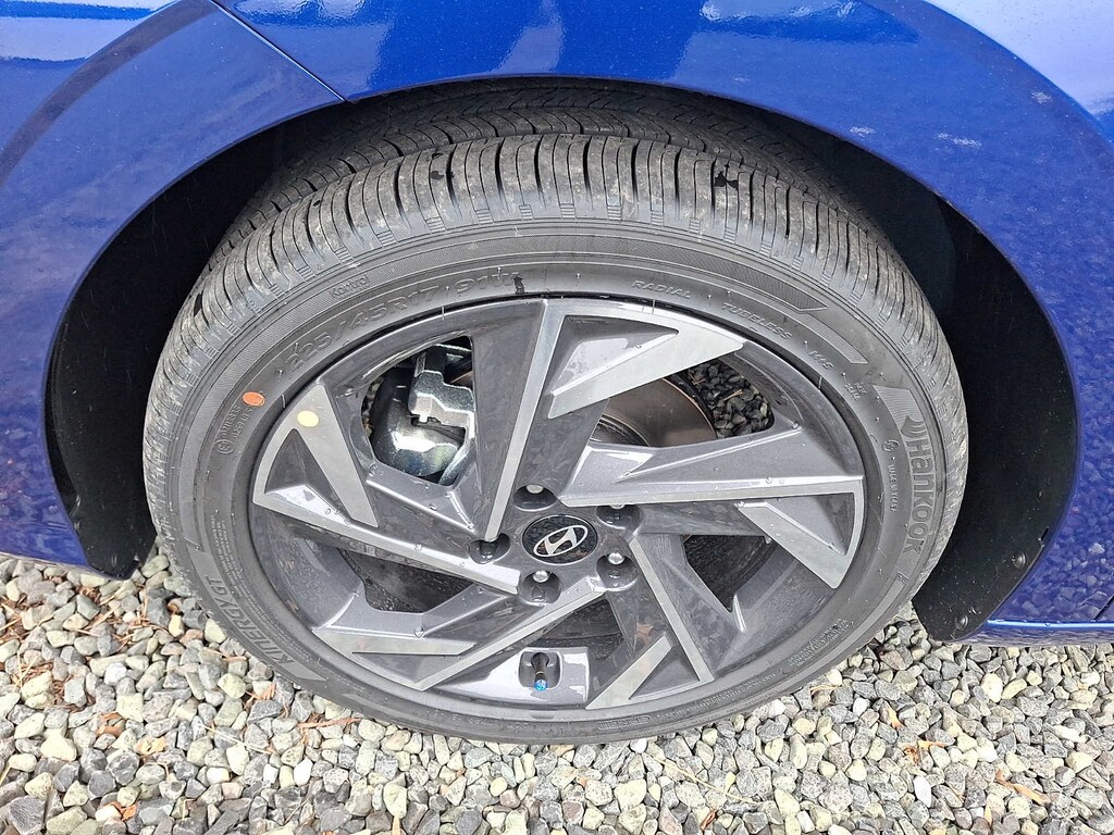 New 2026 Hyundai Elantra Limited Sedan