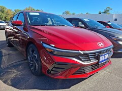 2025 Hyundai Elantra Limited Sedan