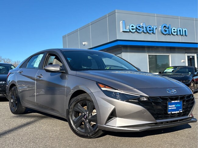 2023 Hyundai Elantra SEL Sedan